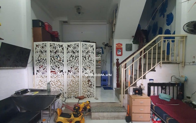 Nhà CMT8, Gần Ngã Tư Bảy Hiền Tân Bình, 35m2, 3Tầng Kiên cố, Sổ Nở Hậu Tài Lộc. Chỉ 4.7Tỷ